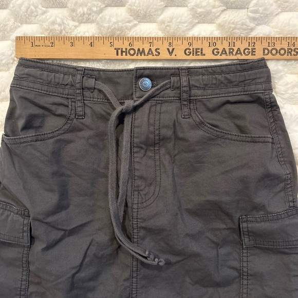 Hollister Women’s Gray Cargo Mini Skirt Size XS Pockets Casual Boho - Picture 10 of 12
